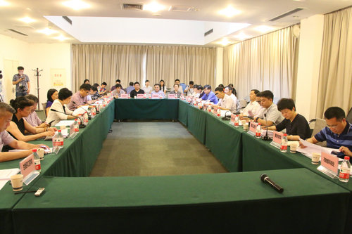 微無創醫學協同創新中心順利通過市教委 綜合績效評估驗收